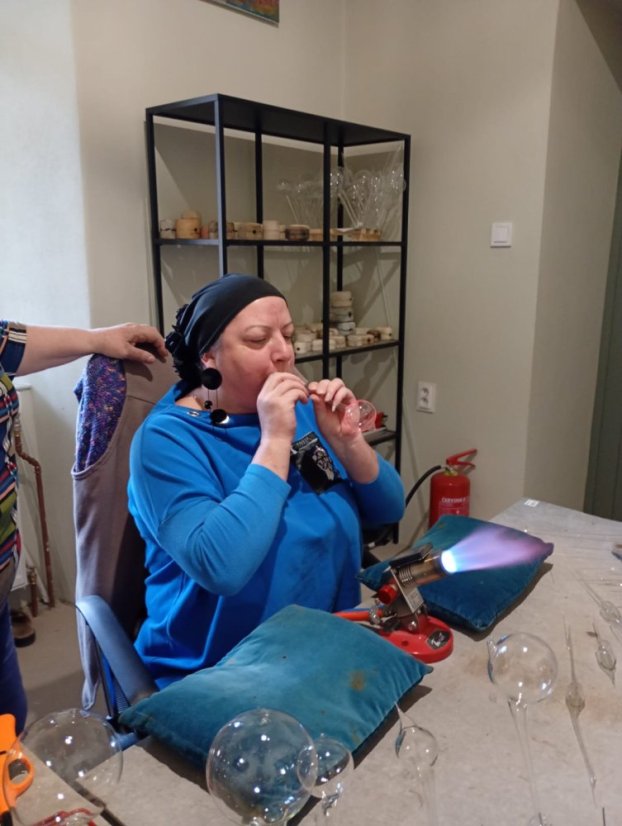 51108-WORKSHOP FÚKANIA, STRIEBRENIA ÉS MAĽOVANIA KARÁCSONYI DÍSZEK