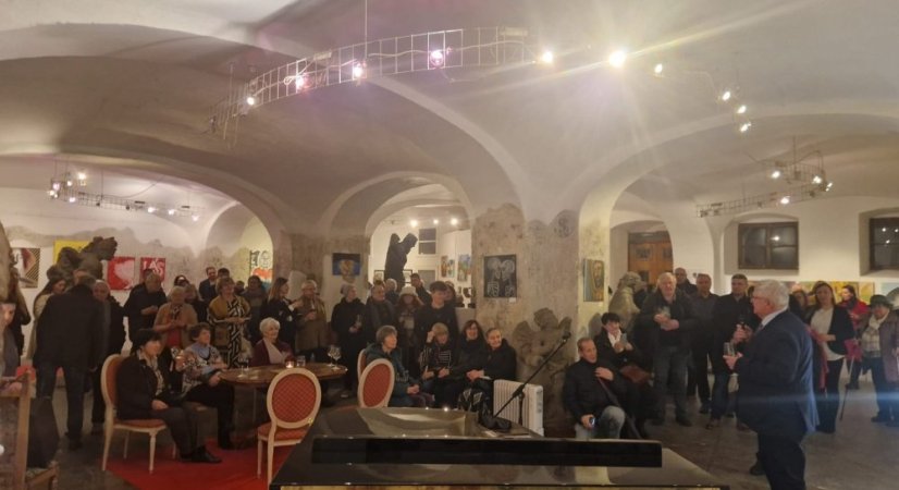 50212-Vernisáž k výberu z výstavy Milujem, teda som!, Praha, 12.2.25