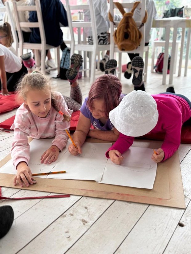 50709-Kurz Zeichnungen und Malerei, 1. Turnus, Tag 3, Betliar, 9.7.25