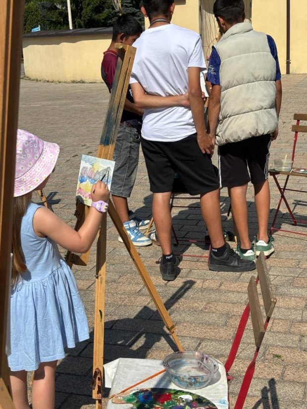 50615-Közönséges festés Szácson, 2025. június 15.