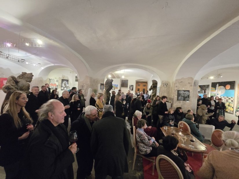 50212-Vernisáž k výberu z výstavy Milujem, teda som!, Praha, 12.2.25