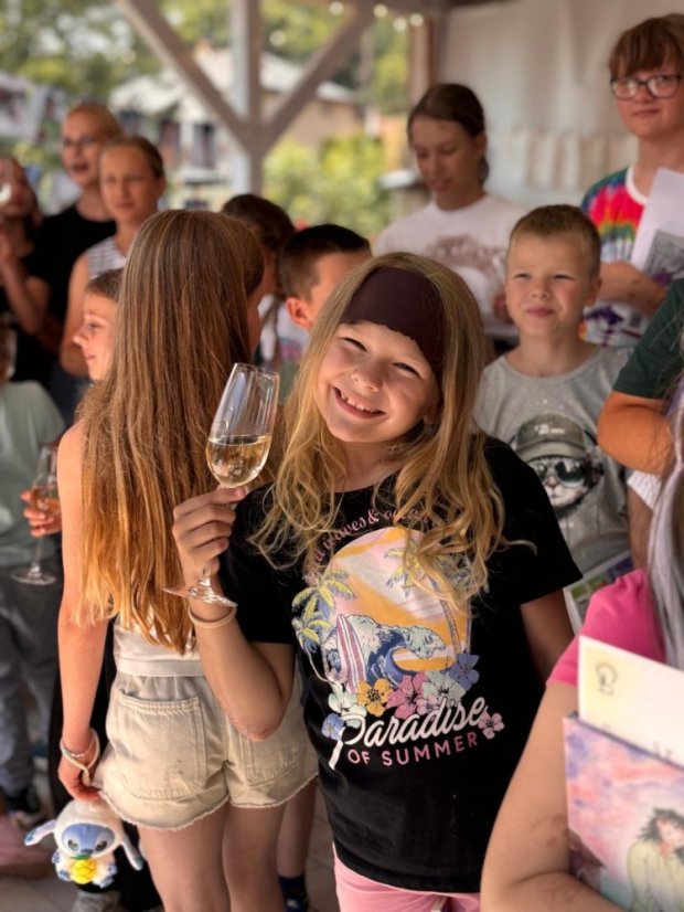 50711-Vernissage - 1. Runde Zeichnungen, Malerei und Design, 11.7.2025