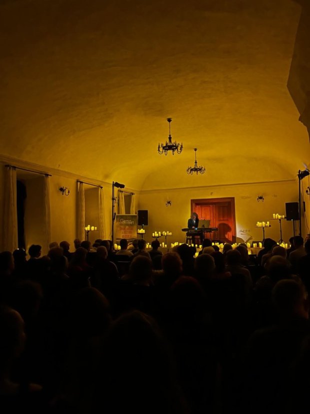 50316-Koncert w blasku świec, Król, 16.3.2025