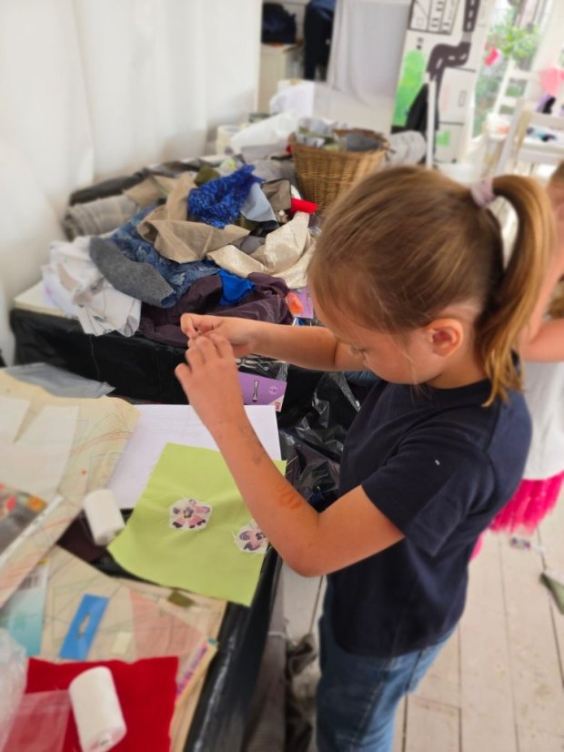 50711-Kurz rajz és festés, 1. turnus, 5. nap, Betliar, 25.07.11