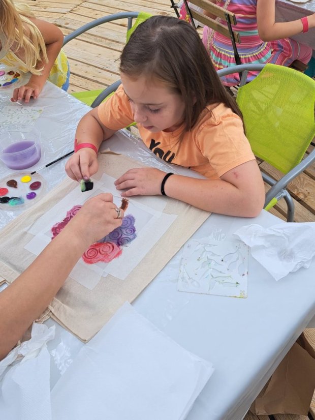 50720-Art Park, Textilfestés, Revúca, 2025.07.20.