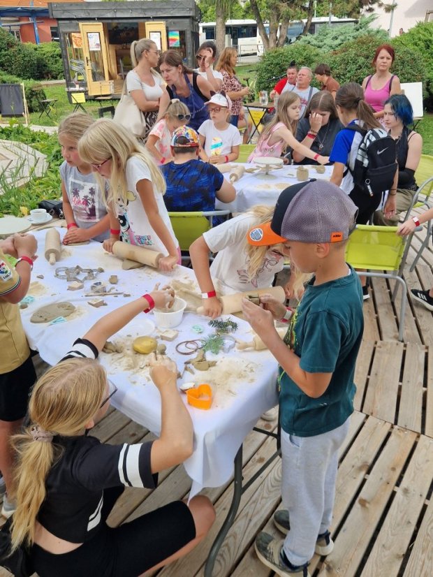 50803-ART PARK Revúca, kerámia műhely, 2025.08.03.