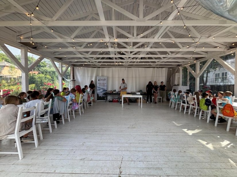 50715-Kurz Zeichnungen und Malerei, 2. Turnus, Tag 2, 15.7.2025, Betliar