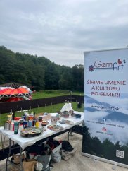 50911-Malerei, Musik, Gulasch und Sauerkrautsuppe im Zálesák Betliar, 11.9.2025