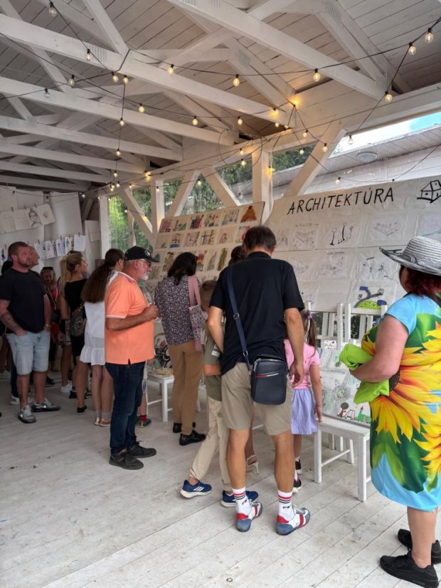 50718-Vernisage - Rajz, festés és design kurzus - 2. turnus, 2025. július 18.