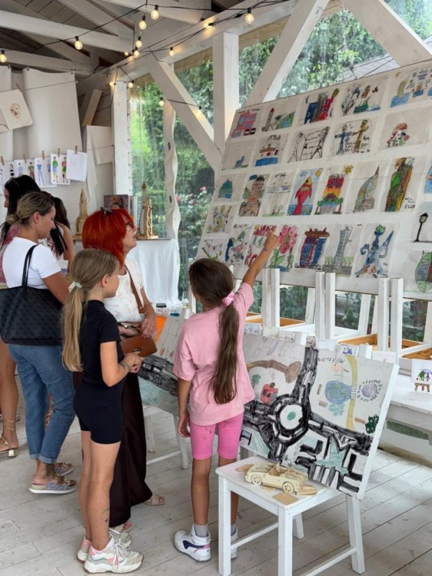 50718-Vernisage - Rajz, festés és design kurzus - 2. turnus, 2025. július 18.