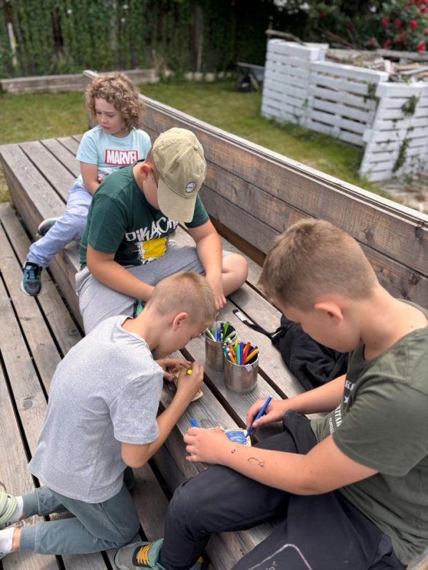 50711-Kurz rajz és festés, 1. turnus, 5. nap, Betliar, 25.07.11