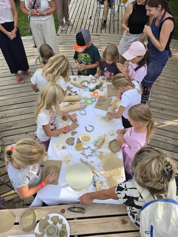 50803-ART PARK Revúca, kerámia műhely, 2025.08.03.