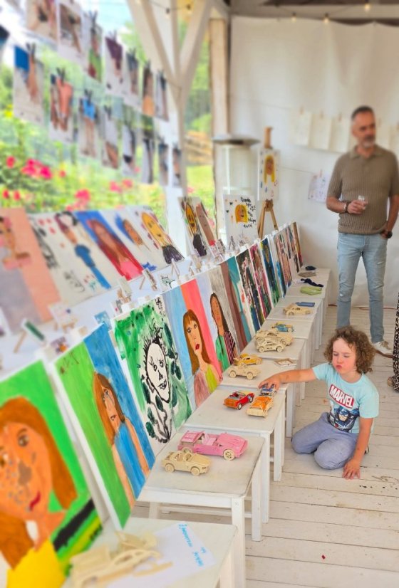 50711-Vernissage - 1. Runde Zeichnungen, Malerei und Design, 11.7.2025