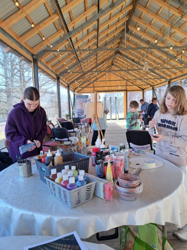 50308-Élményfestés "Épületek a sportban és a művészetben", 2025. március 8., Štítnik