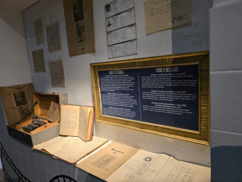 50412-Az állandó kiállítás megnyitása A filmművészet története, Štítnik, 12.4.25