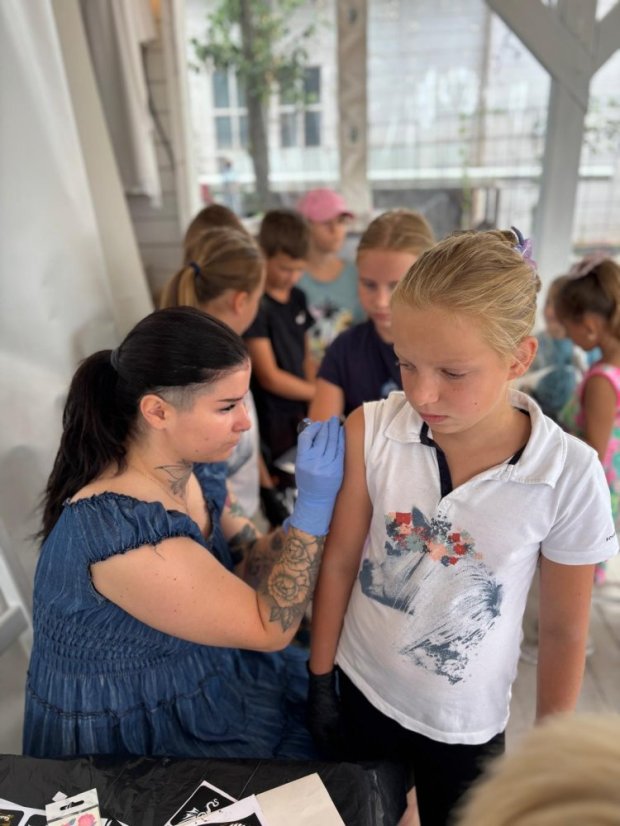 50716-Kurz Zeichnungen und Malerei, 2. Turnus, Tag 3, 16.7.2025, Betliar