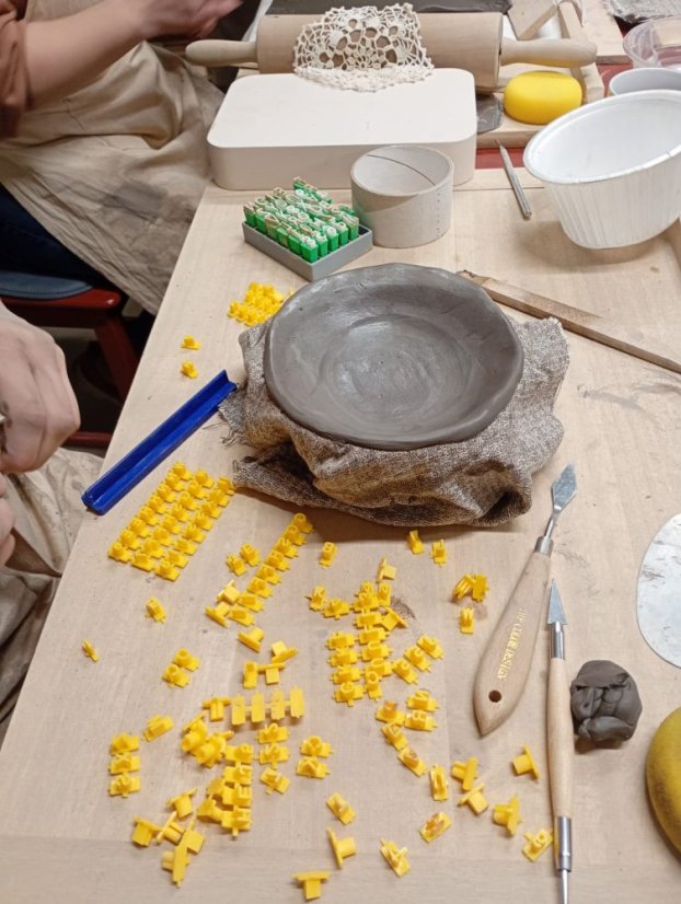 60110-Műhely kerámia - Alapvető technikák - A forma születése