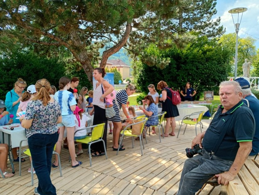 50724-ART PARK, üvegfestés, Revúca, 2025.07.24.