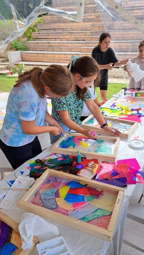 50715-Kurz Zeichnungen und Malerei, 2. Turnus, Tag 2, 15.7.2025, Betliar