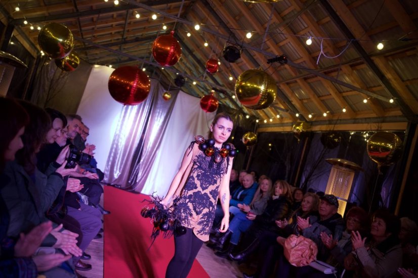 51213-Výnimočná fashion show na Gemerských vianočných trhoch - Štítnik