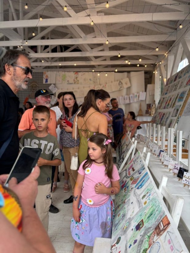 50718-Vernisage - Rajz, festés és design kurzus - 2. turnus, 2025. július 18.