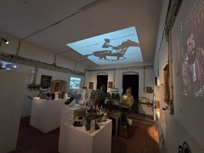 50412-Az állandó kiállítás megnyitása A filmművészet története, Štítnik, 12.4.25