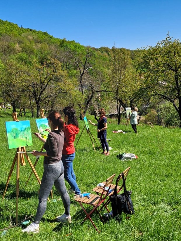 50428-Zážitkové maľovanie Čerešne v Brdárke, 28.4.2025