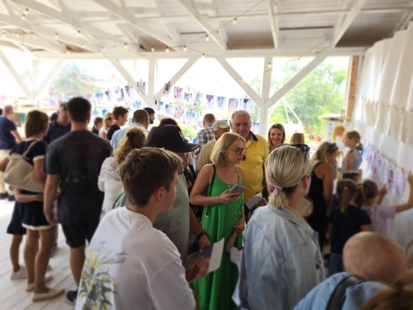 50711-Vernissage - 1. Runde Zeichnungen, Malerei und Design, 11.7.2025