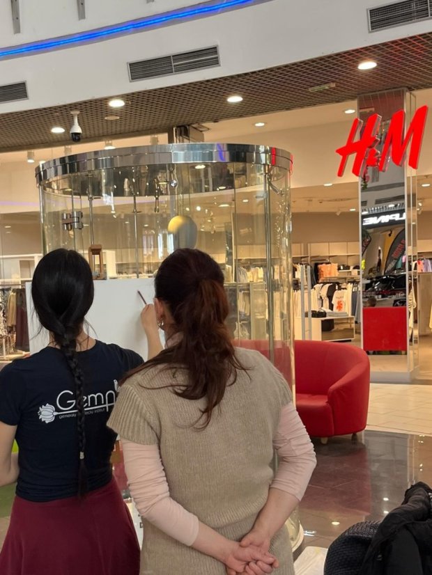 50405-Malarstwo doświadczalne "Gdzie mieszka moda", Koszyce, 5.4.2025