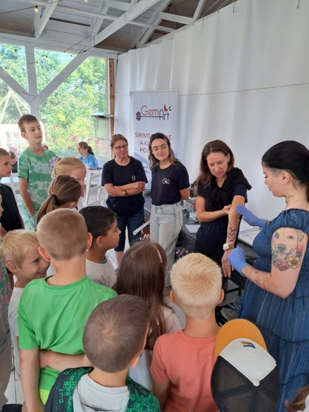 50716-Kurz Zeichnungen und Malerei, 2. Turnus, Tag 3, 16.7.2025, Betliar