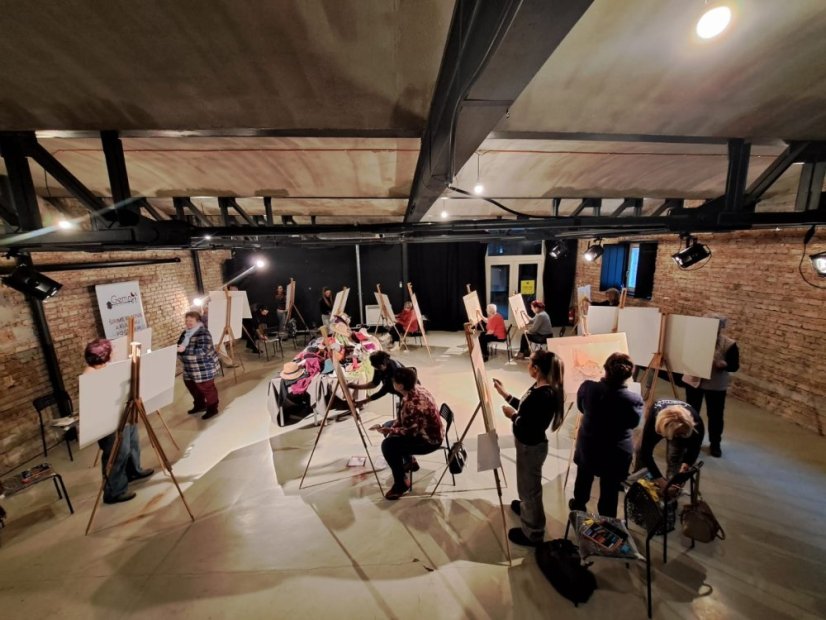 50201-Malarstwo doświadczalne "Nieruchoma moda", Koszyce, 1.2.25