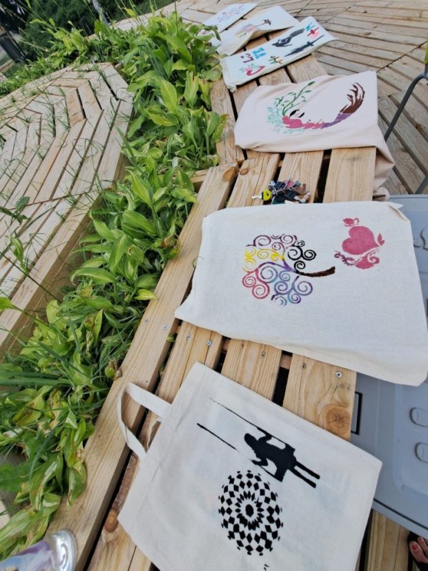 50720-Art Park, Textilfestés, Revúca, 2025.07.20.