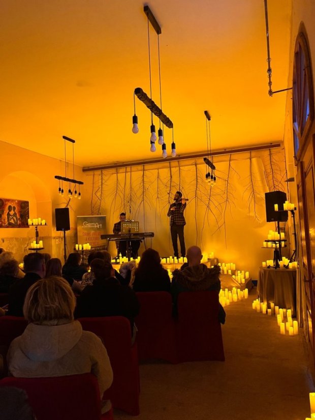50321-Konzert im Schein von Kerzen, Štítnik, 21.3.2025
