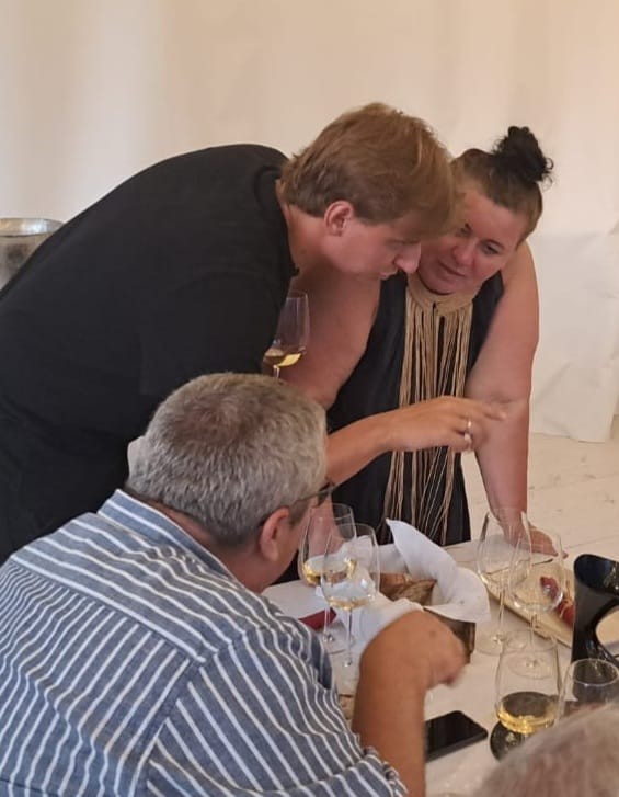 50719-Vernisáž kurzu dospelých s degustáciou vín, 19.7.2025