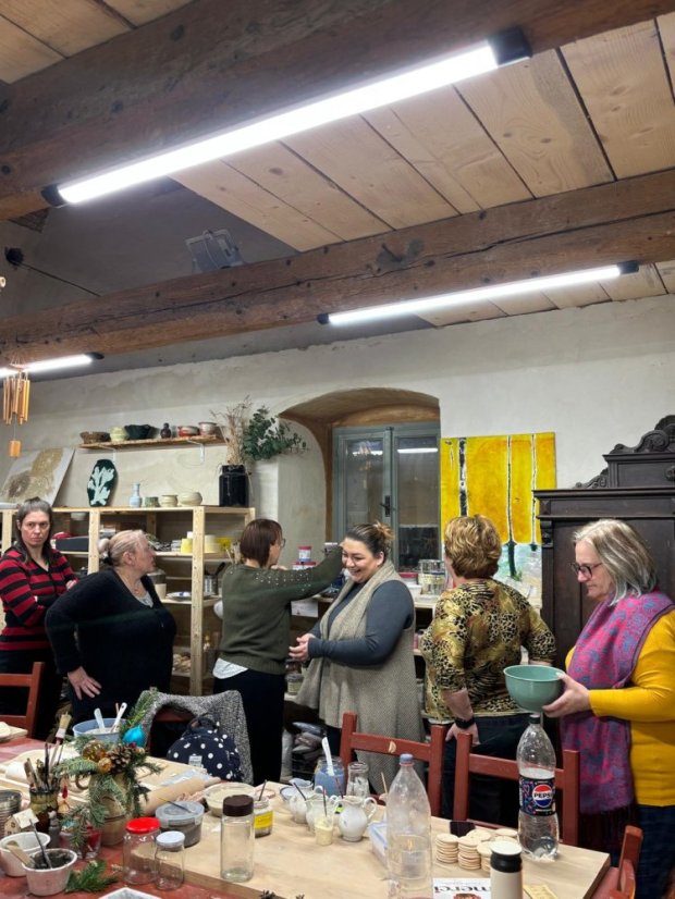 51122-Keramischer Workshop für Erwachsene - Eingeschlossene Pigmente, GemCraft Schild