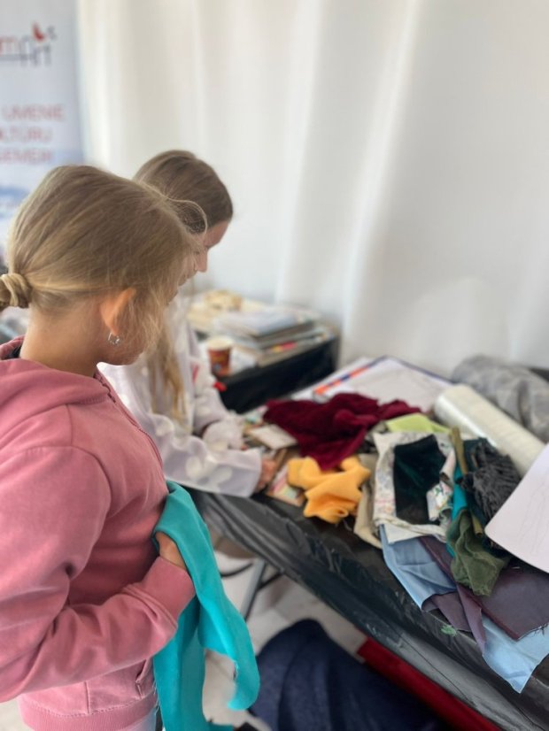 50711-Kurz rajz és festés, 1. turnus, 5. nap, Betliar, 25.07.11