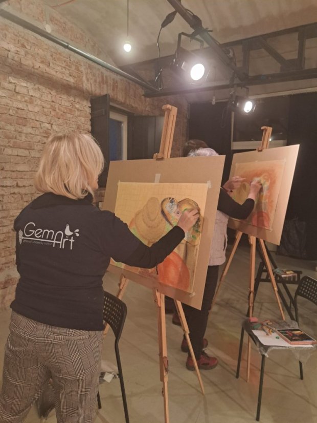 50201-Malarstwo doświadczalne "Nieruchoma moda", Koszyce, 1.2.25