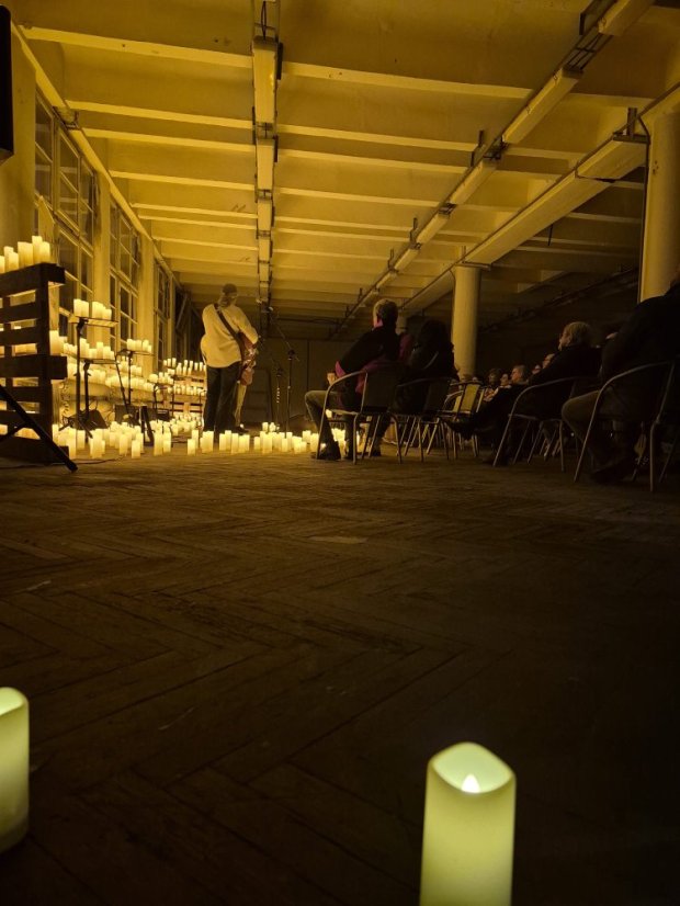 51017-Hegedűkvartett "Vibrans" a gyertyák lángjában Revúcán